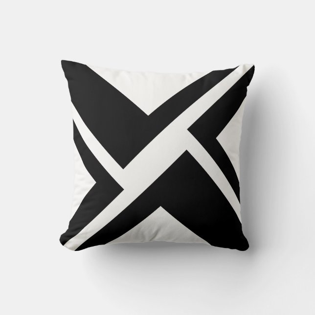 White and Black throw pillow (Front)