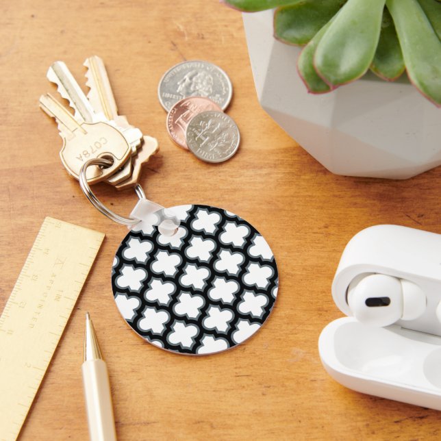 White and Black Trellis, Lattice, Quatrefoil Key Ring (Desk)