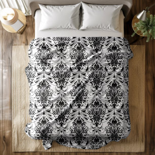 White and Black Vintage Ornamental Damask Pattern Fleece Blanket