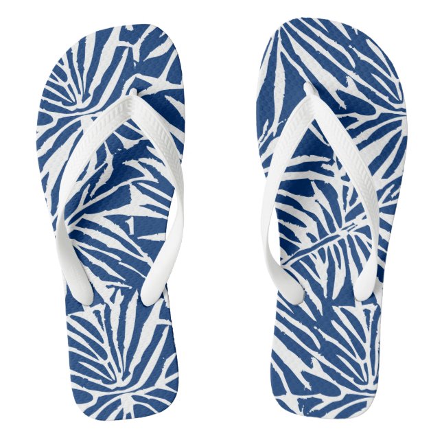 White And Blue Tropical Leaf Repeating Pattern Thongs (Footbed)