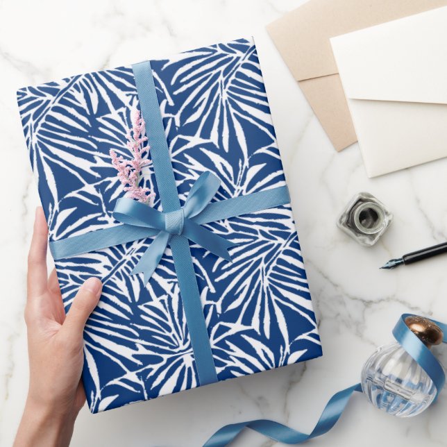 White And Blue Tropical Leaf Repeating Pattern Wrapping Paper (Gifting)