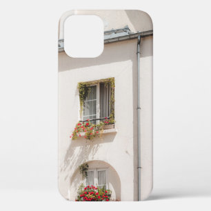 WHITE AND BROWN CONCRETE HOUSE iPhone 12 CASE