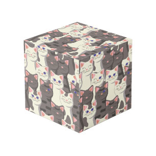White and grey cats pattern cube