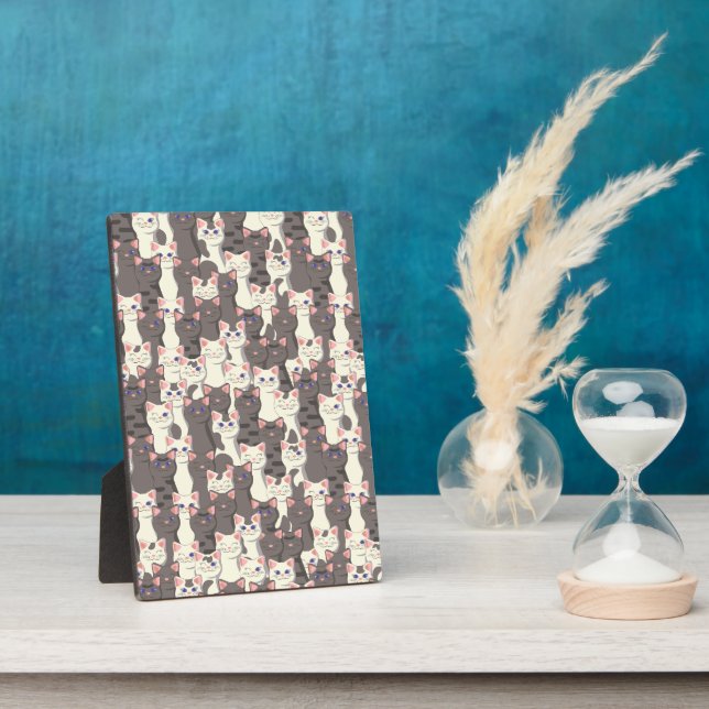 White and grey cats pattern plaque (Side)