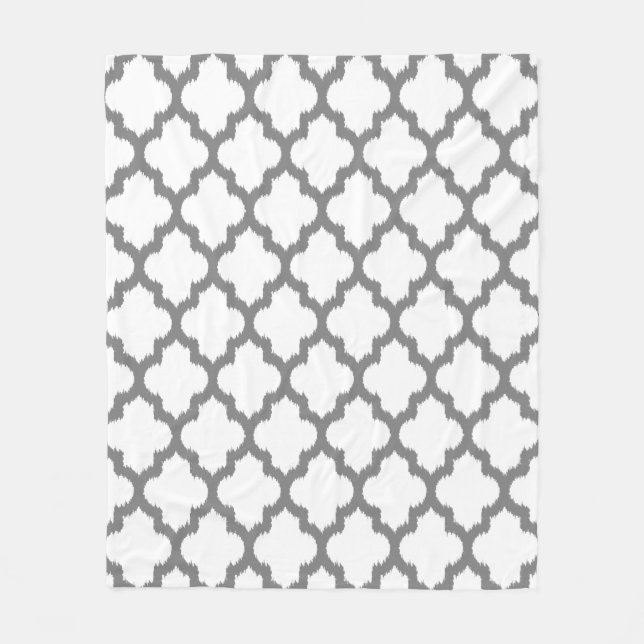 White And Grey Ikat Quatrefoil Reversable Pattern Fleece Blanket (Front)