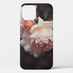 WHITE AND RED FLOWER IN MACRO LENS iPhone 12 CASE