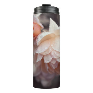 WHITE AND RED FLOWER IN MACRO LENS THERMAL TUMBLER