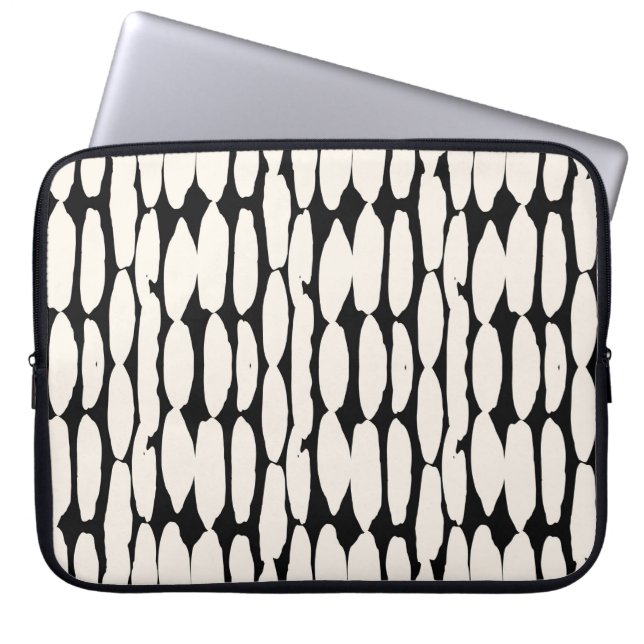 White black dot pattern. shibori circle seamless.  laptop sleeve (Front)