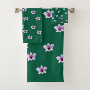 White Blossoms Dk Green Bath Towel Set