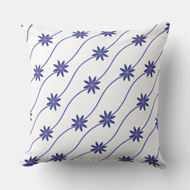 White & Blue Daisy Chain Floral Pattern Pillow (Front)