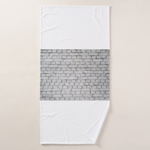 WHITE BRICK WALL BATH TOWEL