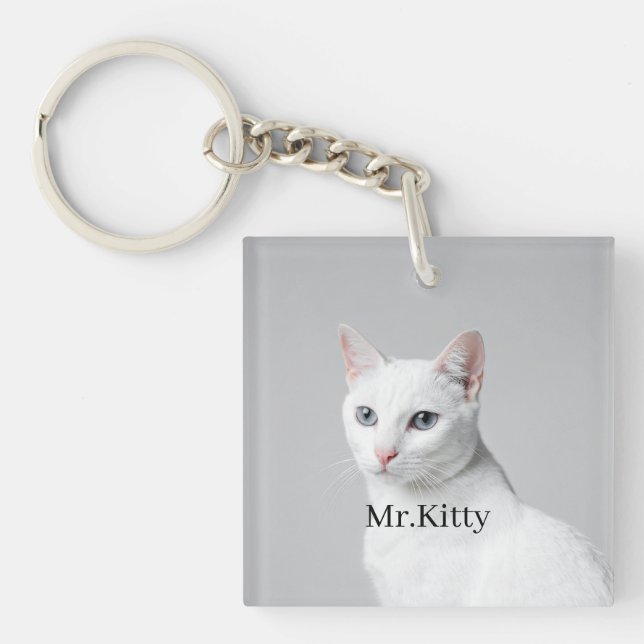 White Cat Custom Pet Name – Editable Cute Portrait Key Ring (Front)
