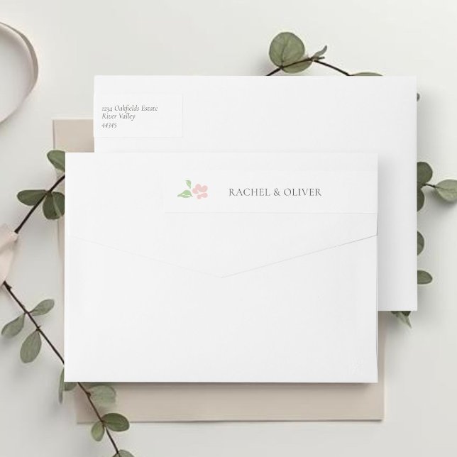 White | Chic Floral Wedding Couple  Wrap Around Label (Creator Uploaded)