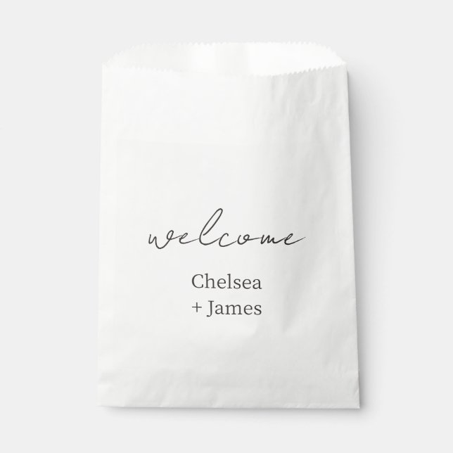 White | Chic Script Welcome Wedding Favour Bag (Front)