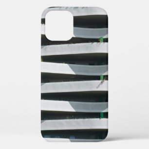 WHITE CONCRETE BUILDING iPhone 12 CASE