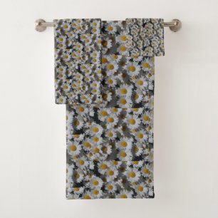 White Daisies Bath Towel Set