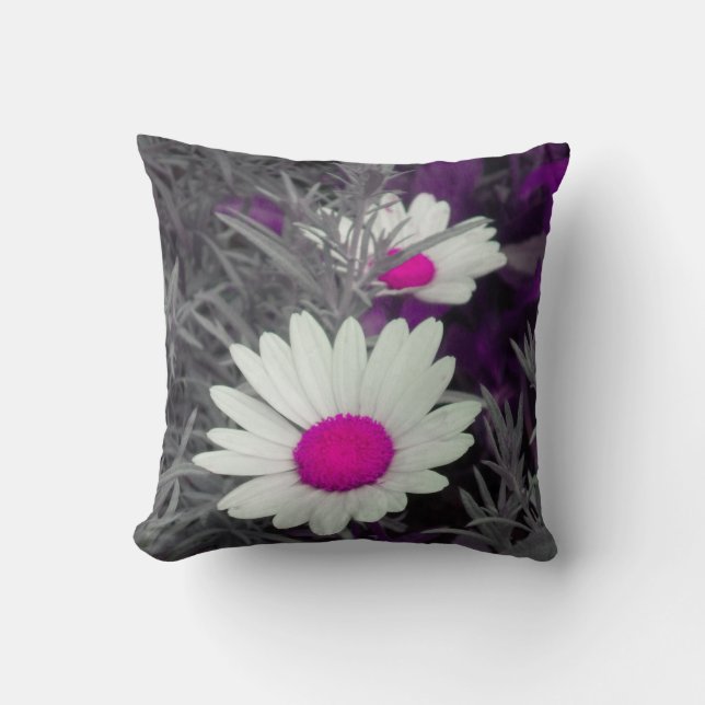 White Daisies (w/Pink) Throw Pillow 2 sided (Front)