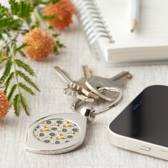 White daisies, wild flowers on yellow key ring (Side)