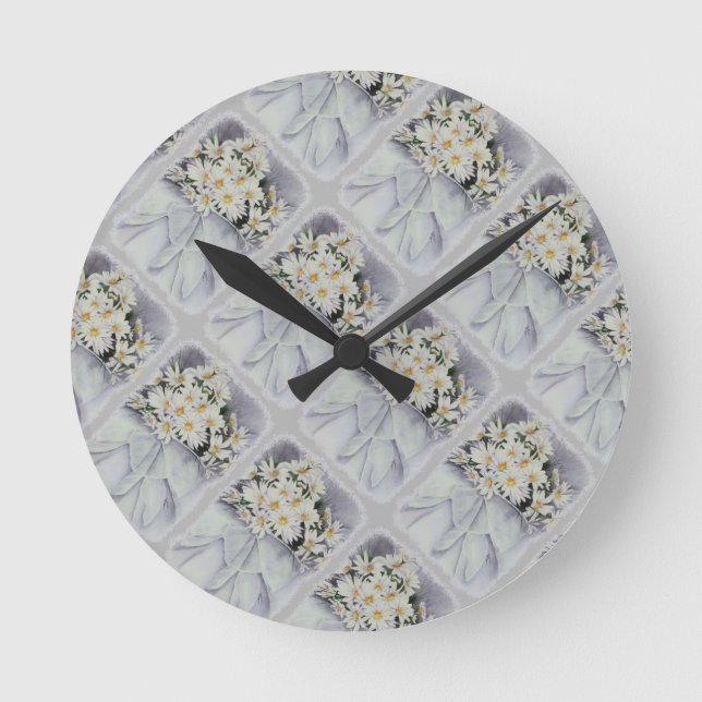 WHITE DAISY BOUQUET CLOCK (Front)