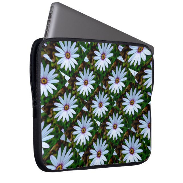 White Daisy Pattern Laptop Sleeve (Front Right)