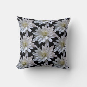 White daisy pattern white flowers cushion