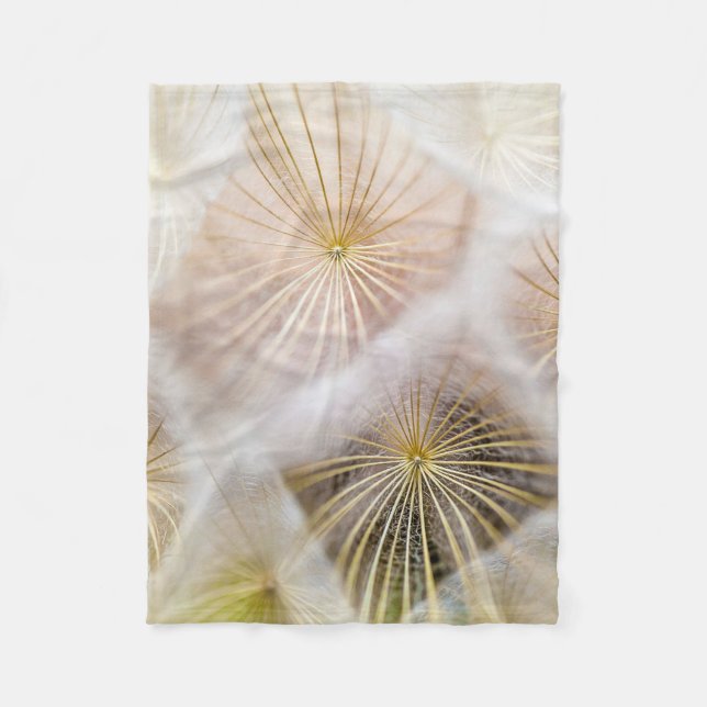 White dandelion flowers fleece blanket (Front)