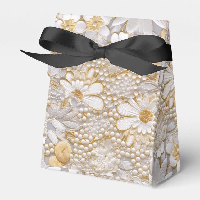 White Floral Favour Box (Front Side)