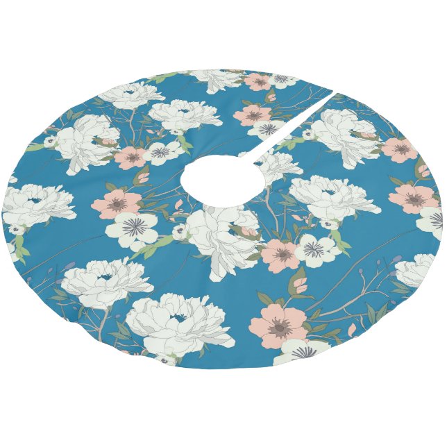 White Floral Garden Pattern Brushed Polyester Tree Skirt (Angled)