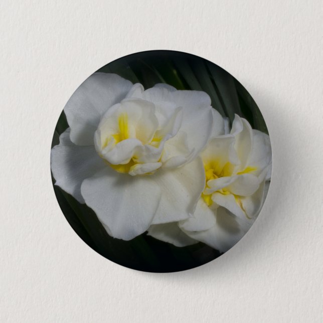White Flower 6 Cm Round Badge (Front)