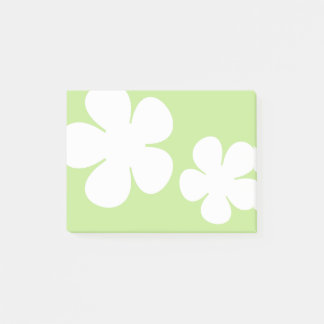 White Flowers Spring Green Notes