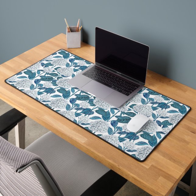 White hydrangea watercolor desk mat (Office 2)