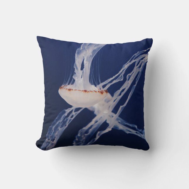 WHITE JELLY FISH CUSHION (Front)