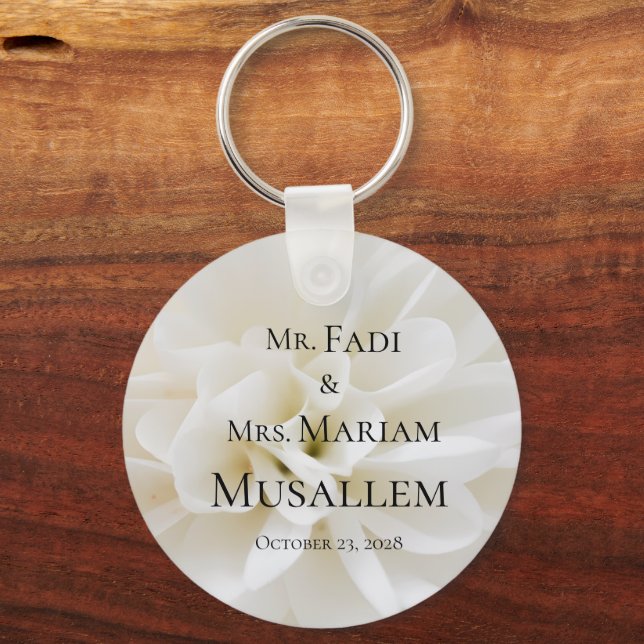 White Lily Wedding Favour Keychain (Front)