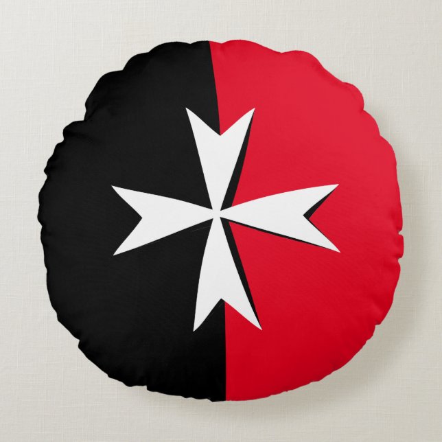 White Maltese Cross & Malta flag symbol / knights Round Cushion (Front)
