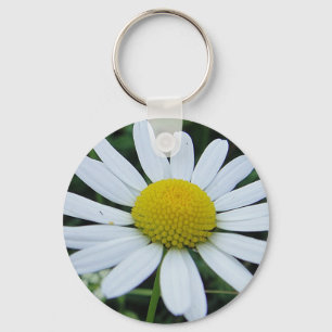 white margerite key ring
