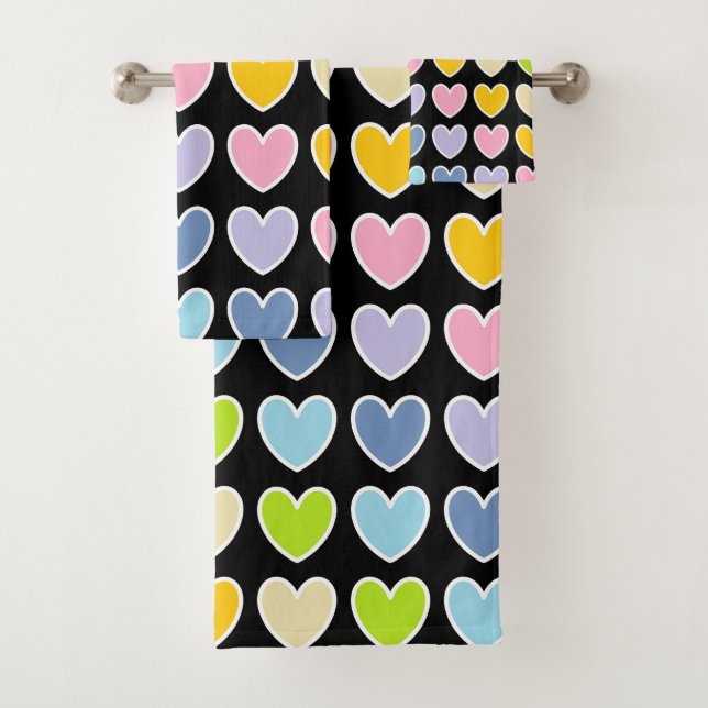 White Outlined Pastel Rainbow Hearts Bath Towel Set (Insitu)