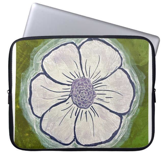 White & purple pansy laptop sleeve (Front)