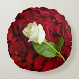 White Rose On Red Petals Round Cushion