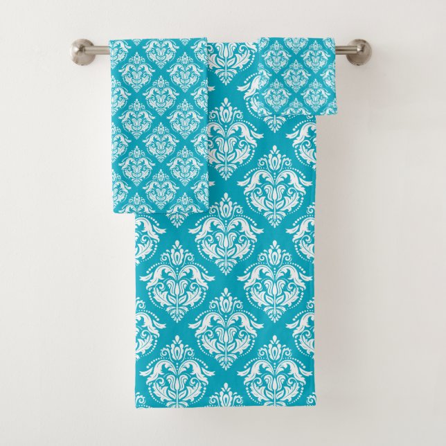 White & Sage Green Floral Damasks Pattern Bath Towel Set (Insitu)