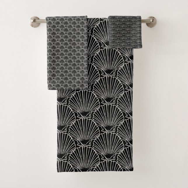 White Sea Shell Pattern Over Black  Beach House Bath Towel Set (Insitu)