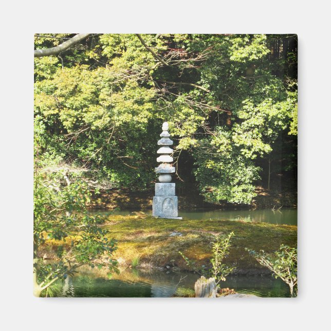 White Snake Pagoda / Hakuja No Tsuka Magnet (Front)