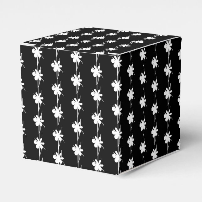 White snow star snowflakes pattern black gift favour box (Front Side)