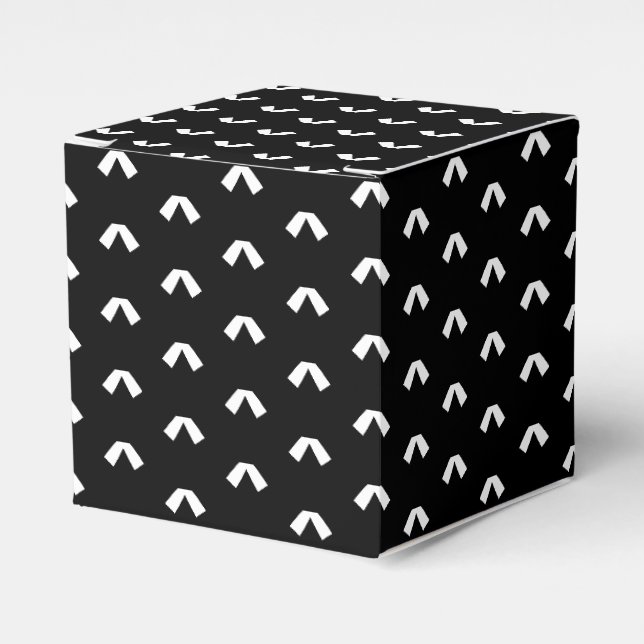 White snow star snowflakes pattern black gift favour box (Front Side)
