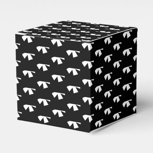 White snow star snowflakes pattern black gift favour box (Front Side)