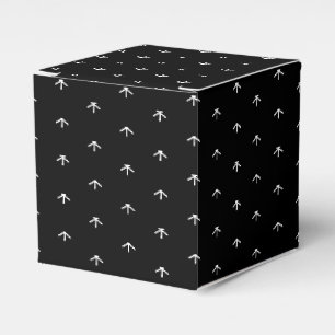 White snow star snowflakes pattern black gift favour box