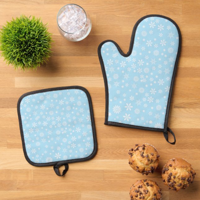 White Snowflakes Christmas Oven Mitt & Pot Holder Set (Top Down)