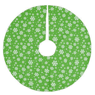 White Snowflakes on Green Winter Pattern Brushed Polyester Tree Skirt