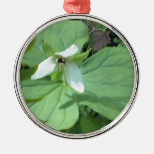white trillium with greenry metal tree decoration