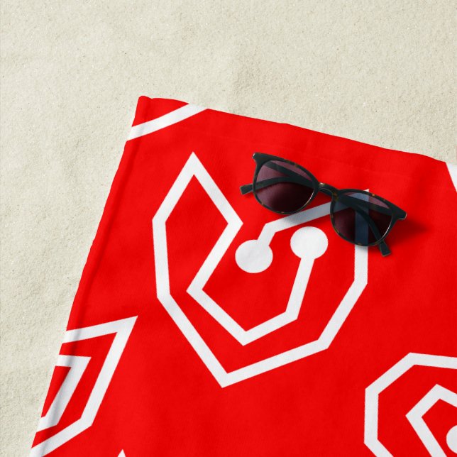 White Valentine's Mazes Beach Towel (In Situ)