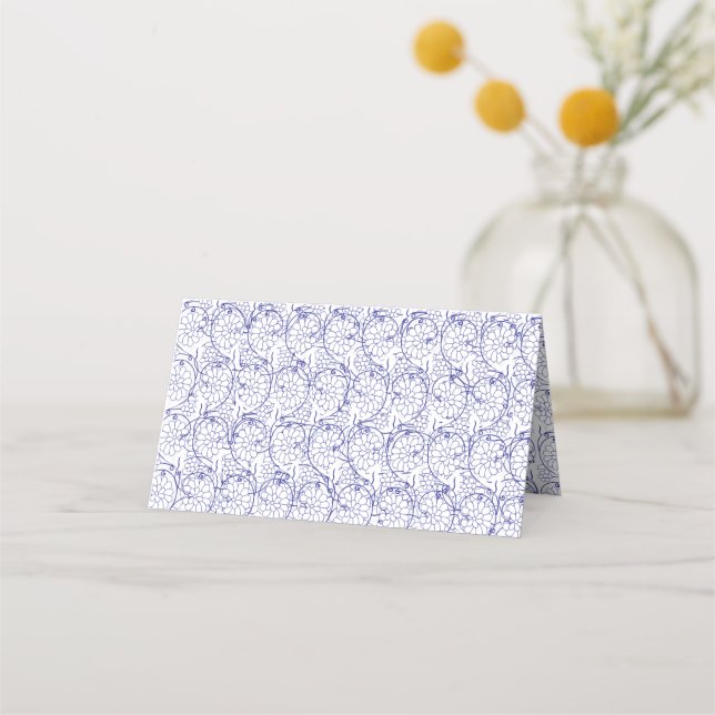 White wrapping paper with a subtle, repeating patt place card (Front)